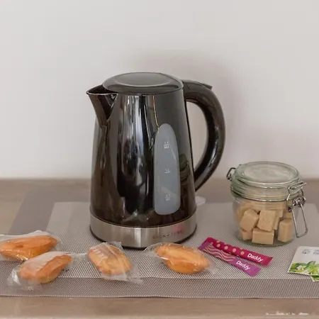 Cozy T2 Near Paris - Metro 2 Min Apartment *